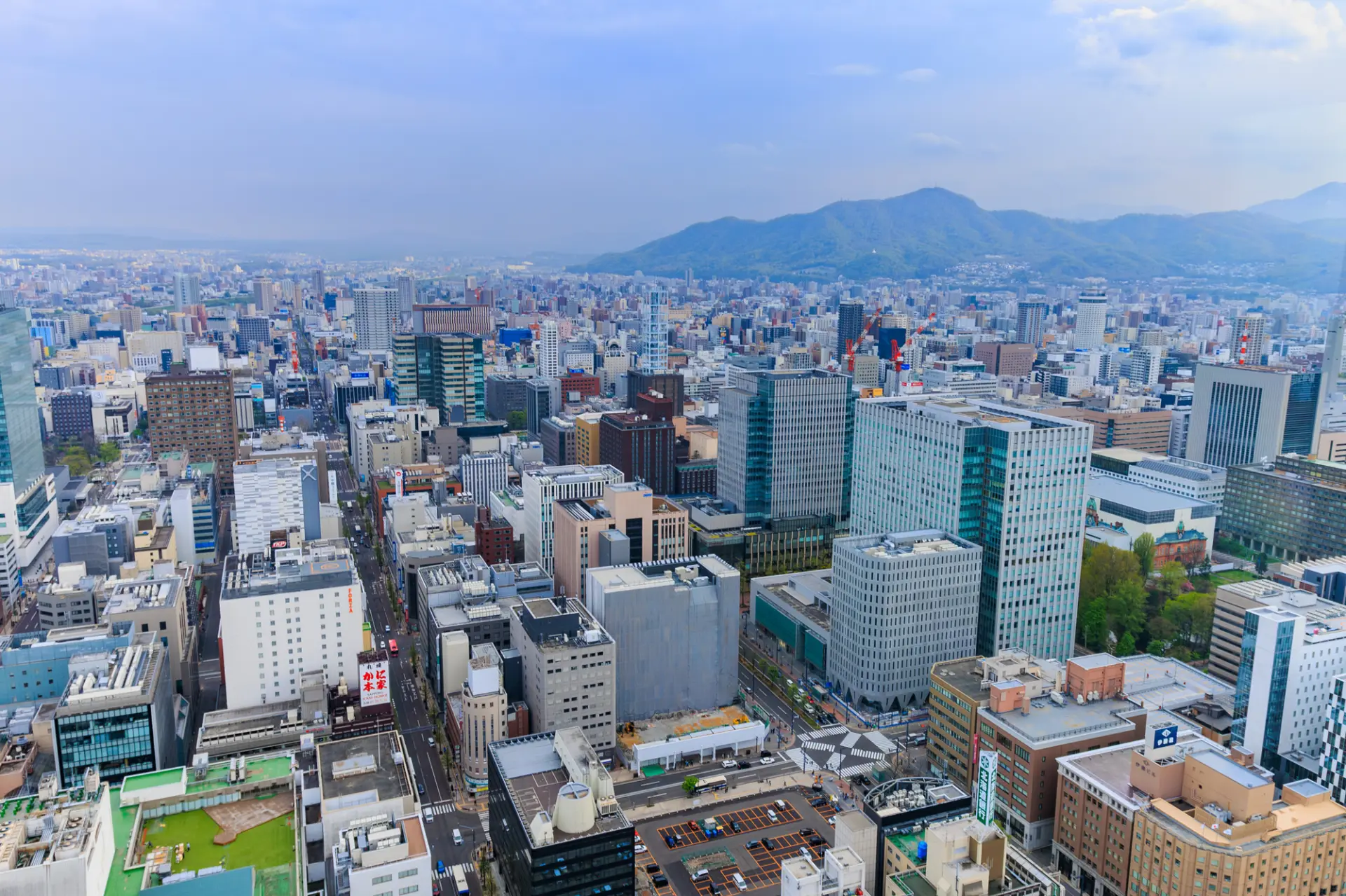 「JRタワー展望室 T38」から眺める都市風景