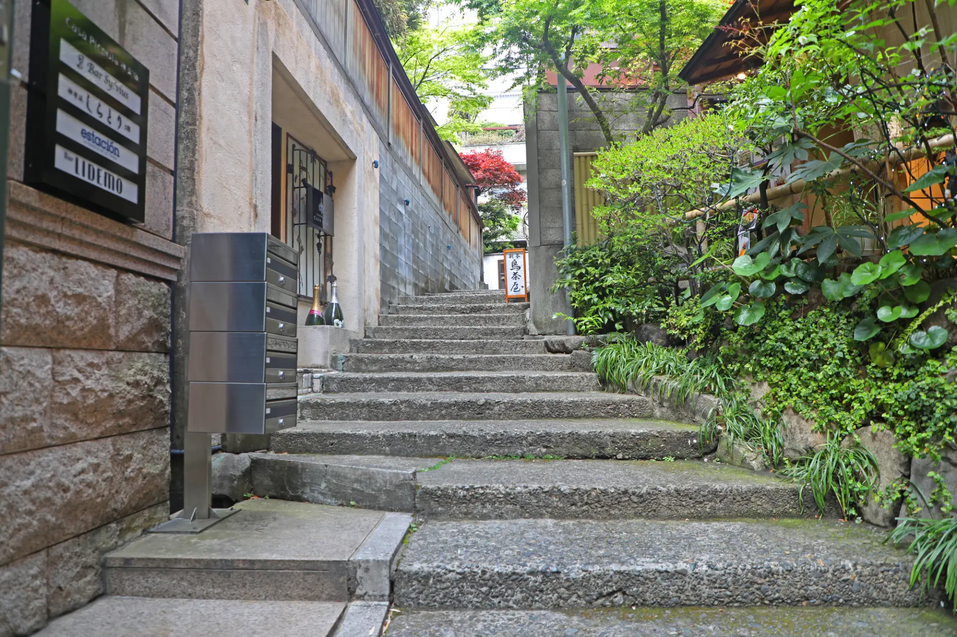 レトロな雰囲気の街並みは散策にもぴったり