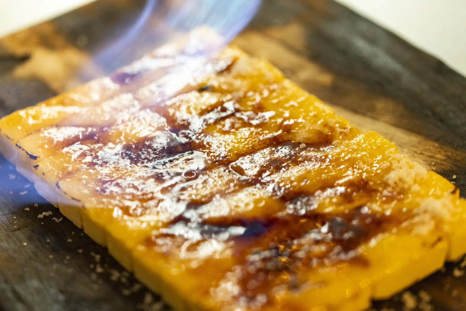 トッピングに使用されるカタラーナ
