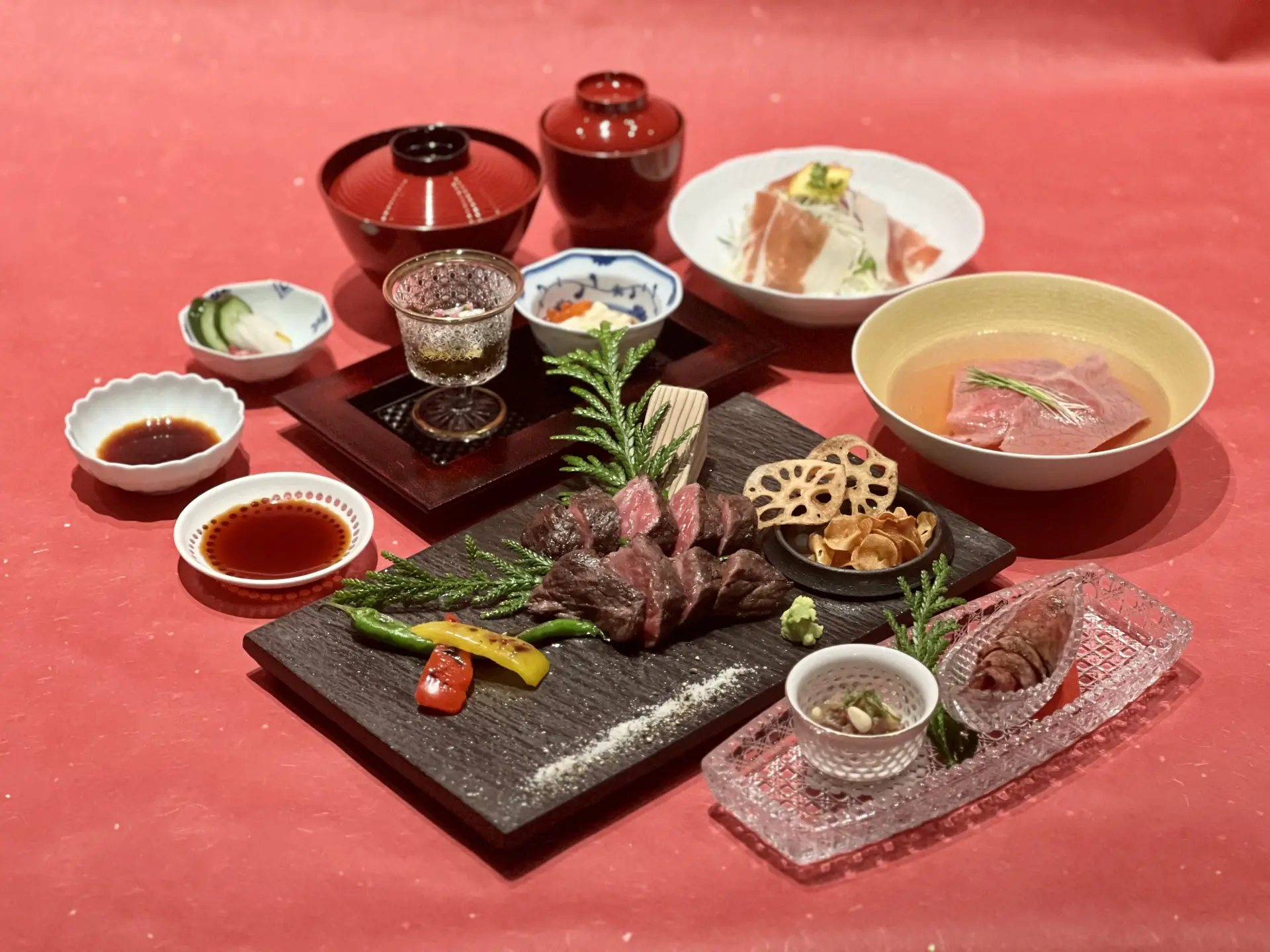 きめ細やかな肉質を味わう「能登牛プレミアムステーキ割烹コース」