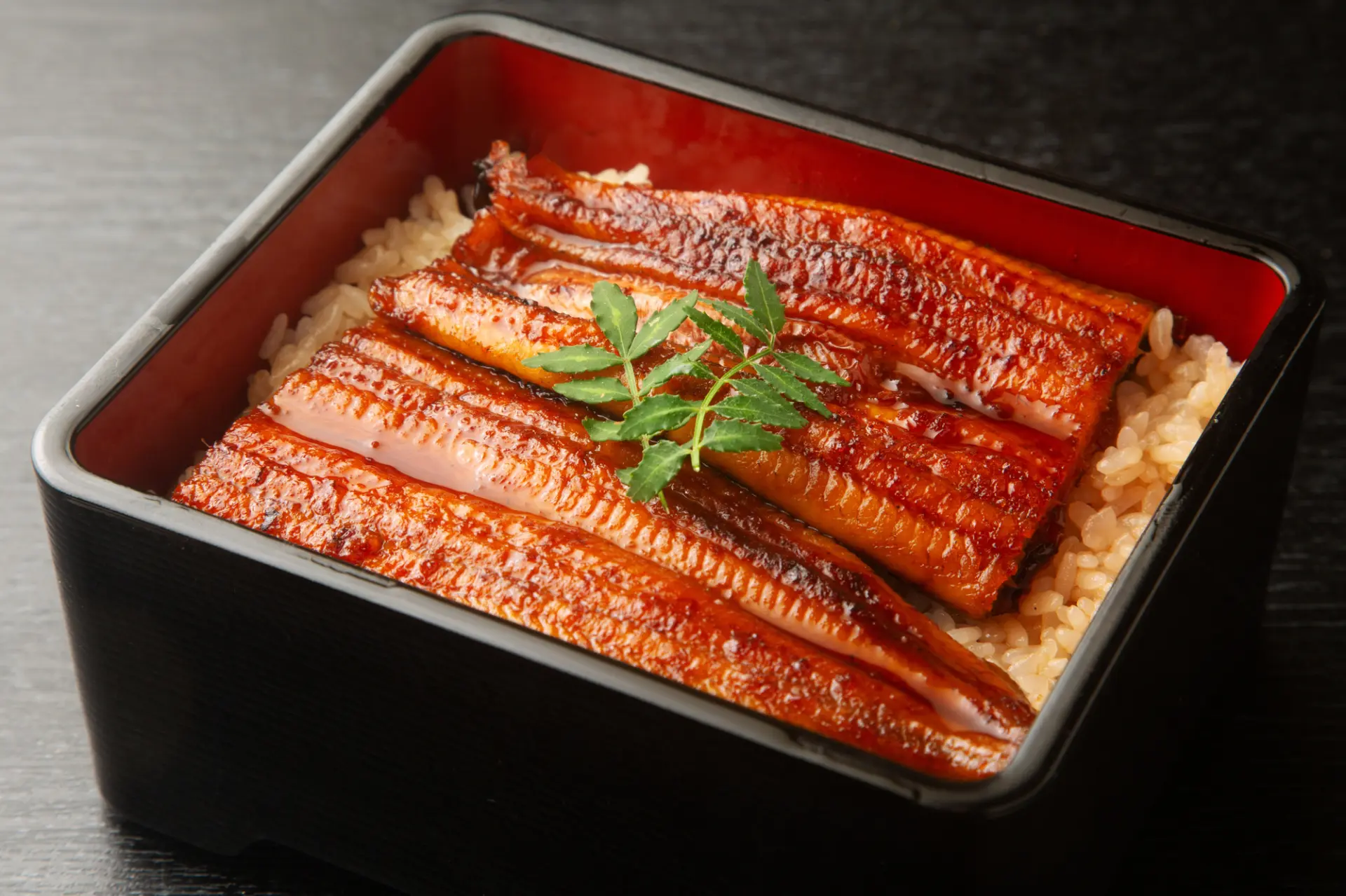 人吉名物、香ばしいうな重（写真はイメージです）