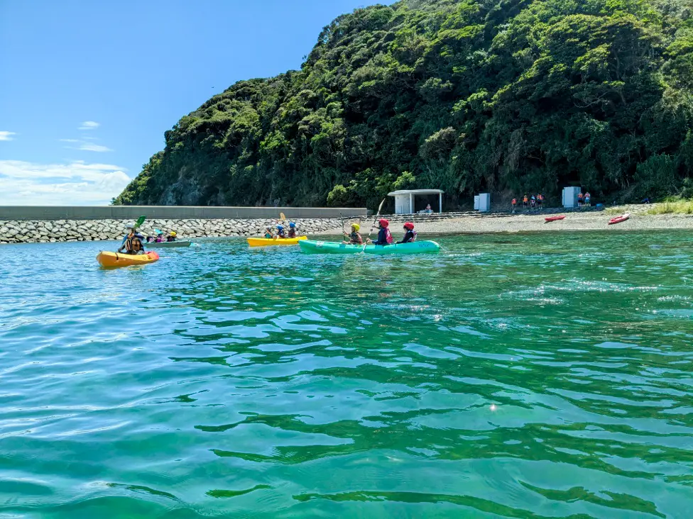 在「Umi-ing大島」也能體驗海洋划艇與礁岩觀察等活動