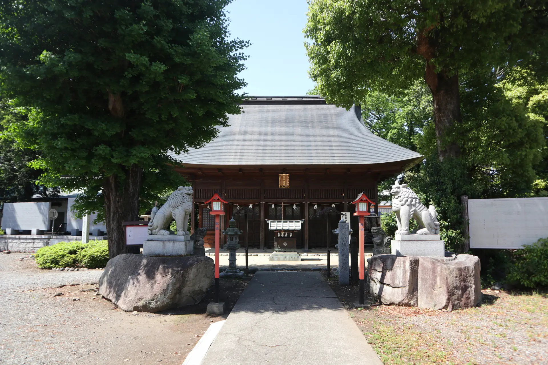 映画「ちはやふる -上の句-／-下の句-」のロケ地としても知られる「熊川神社」