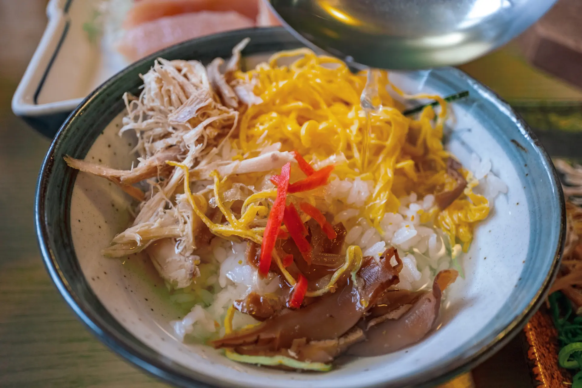 店によってスープや具材に違いがあるので食べ比べてみるのもおすすめ