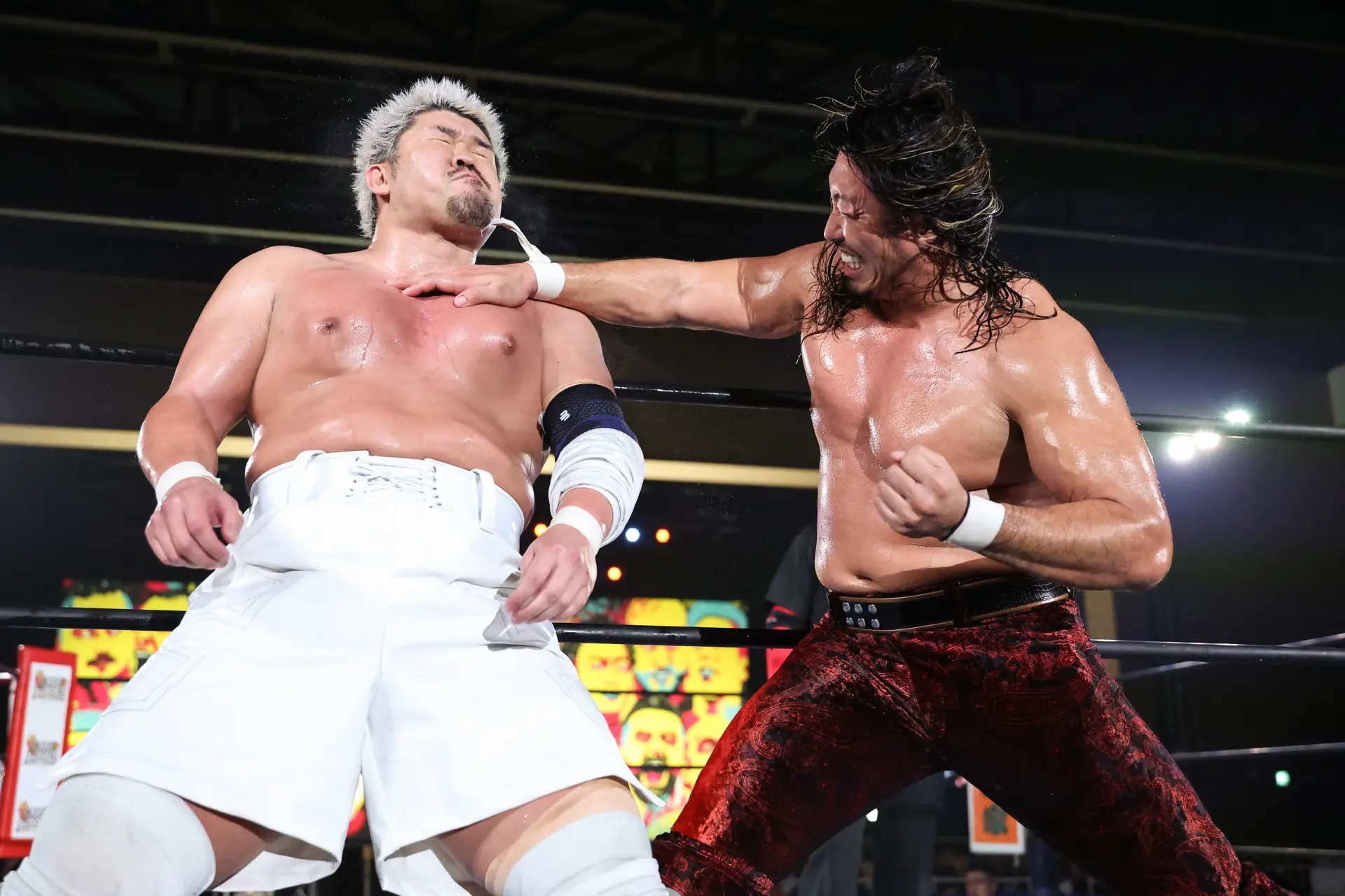 2026年「G1 CLIMAX」中以劈擊互擊的場面