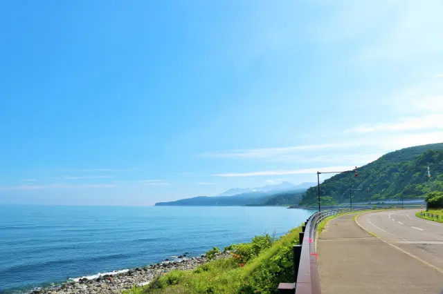 不用自驾，也能畅游夏日海岸、湖泊与半岛！搭乘“东北海道高速巴士 夏季”前往知床