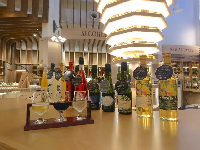「名護鳳梨酒莊」完整指南！從鳳梨酒到威士忌！各種沖繩美酒等你嚐〜