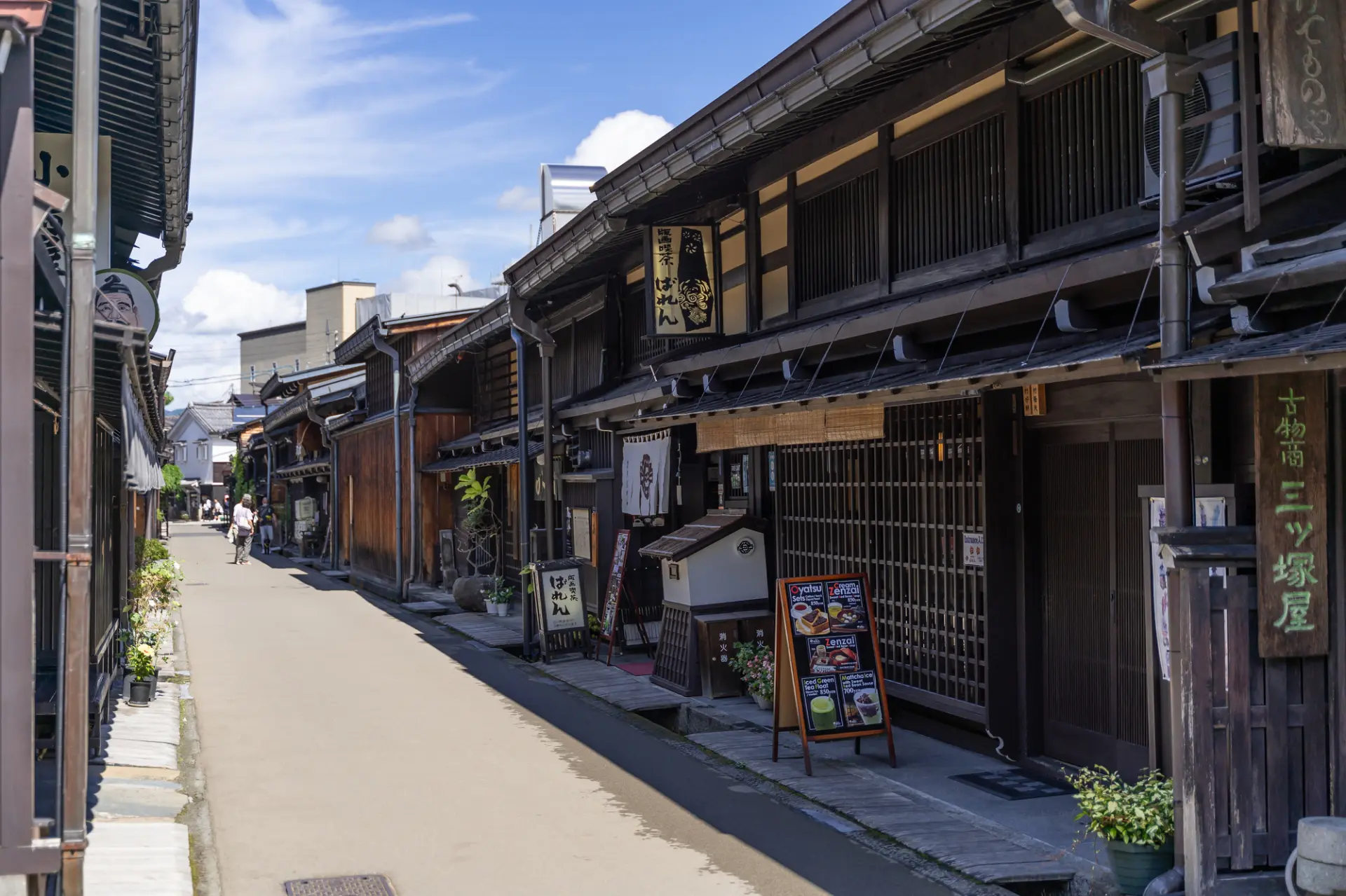 築約180年の町屋を利用した版画喫茶「ばれん」