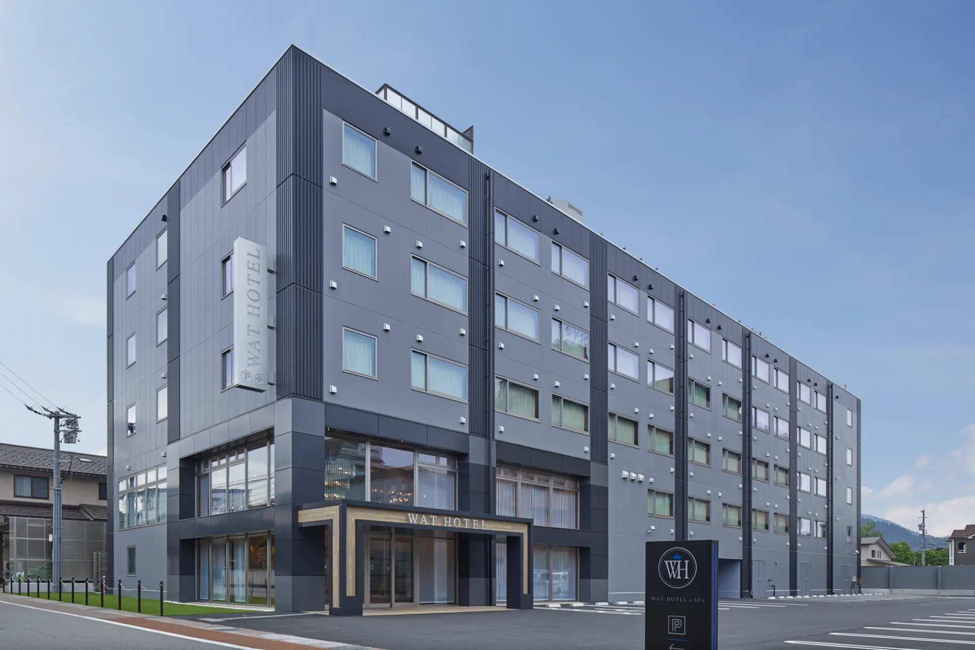 古い町並や宮川朝市、高山陣屋まで徒歩約7分という好立地