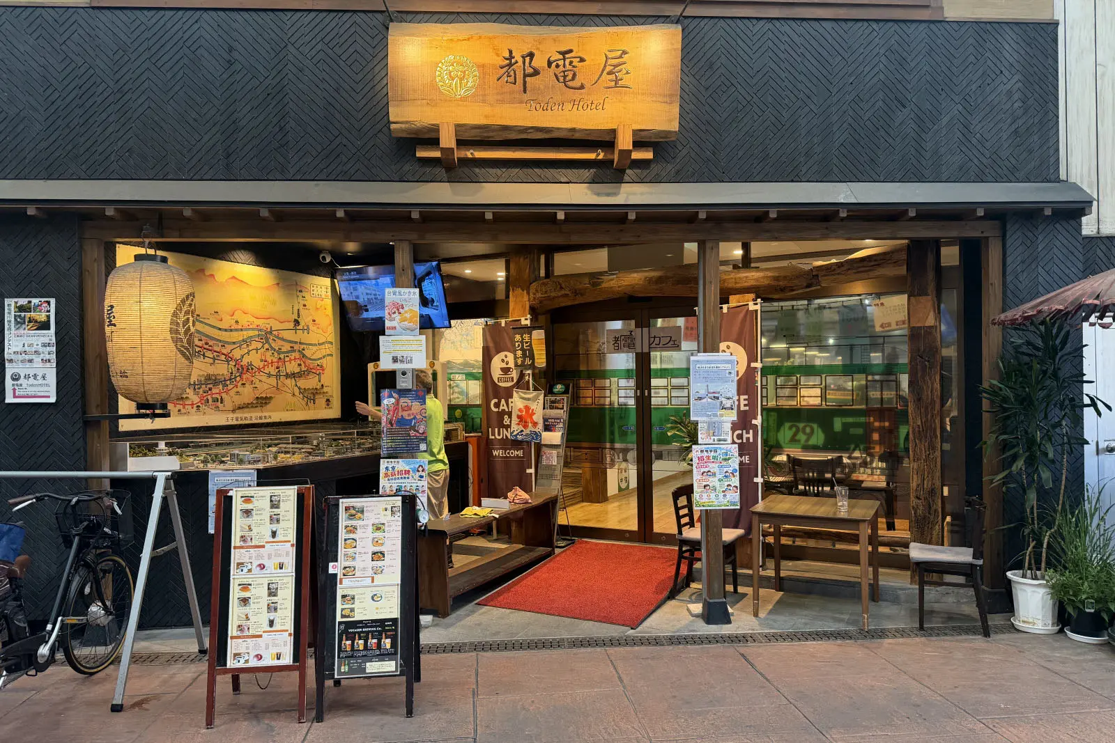 メニューが豊富なので、食事のために訪れてもいい