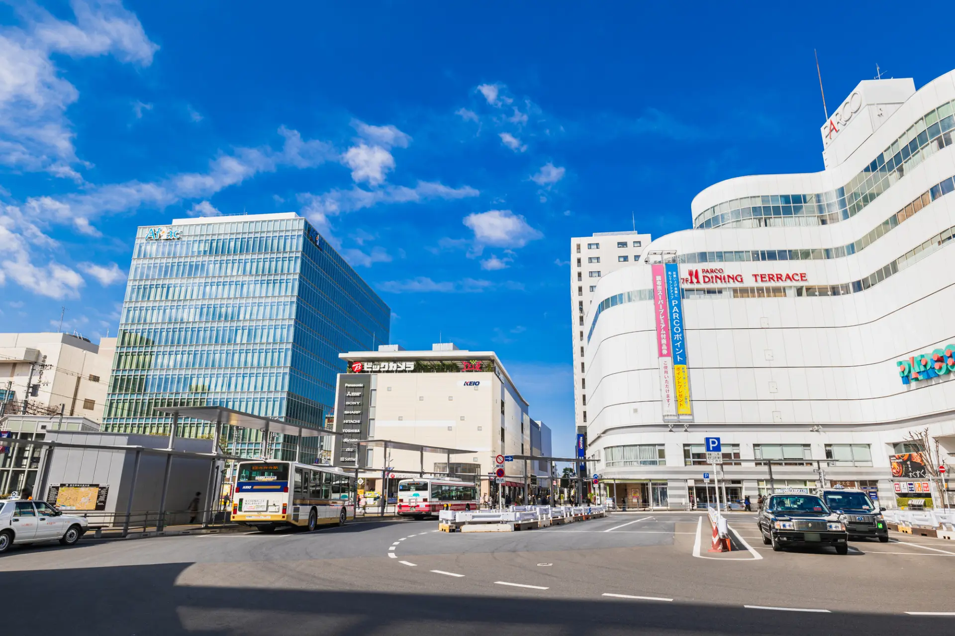 調布観光の玄関口となる調布駅・北口バスターミナル
