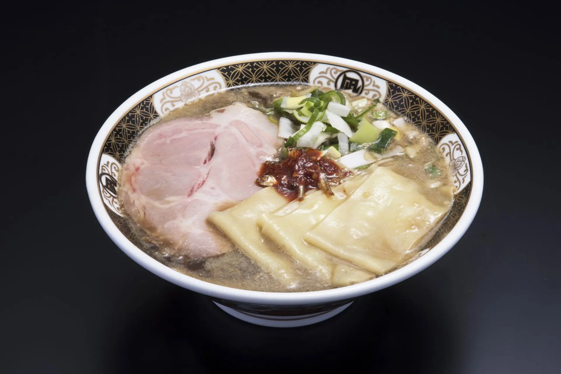 拉面凪 新宿黄金街 本店】美食指南、午晚餐预算 & 交通 & 周边景点资讯 | 好运日本行