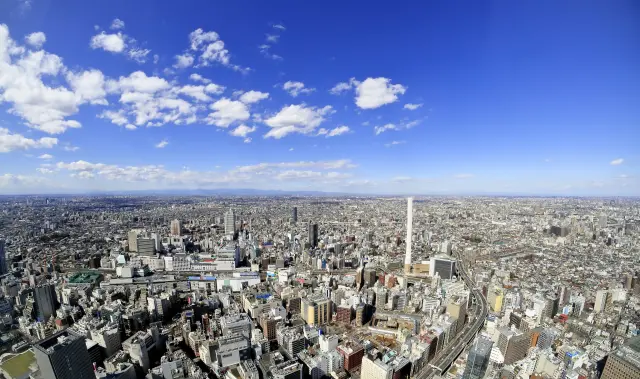 From the south side, see the Shinjuku skyscraper district; to the east, the Tokyo Skytree®