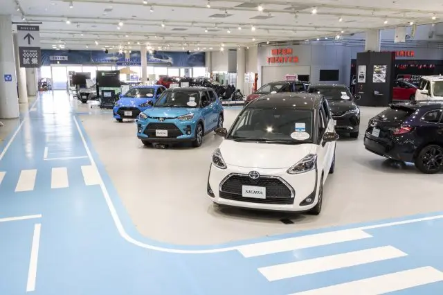 【閉館】メガウェブ