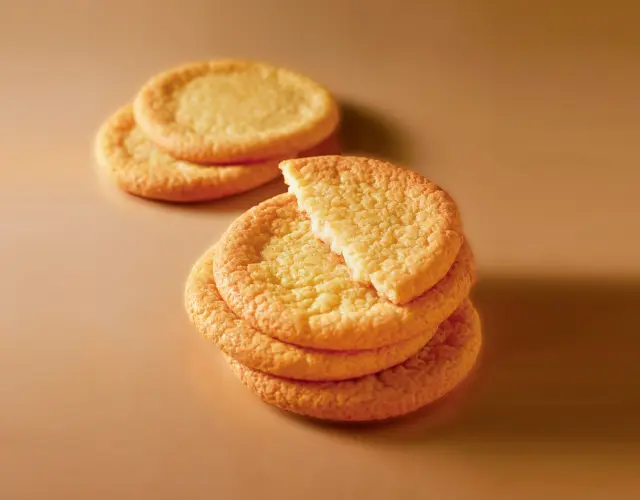 新感覚の洋菓子「月化粧生サブレ」