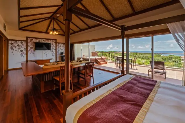 Kanucha Resort (Kanucha Bay Hotel & Villas / Kanucha Golf Course)