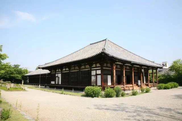 1300年の歴史を感じさせる風格ある佇まい
所蔵 元興寺
