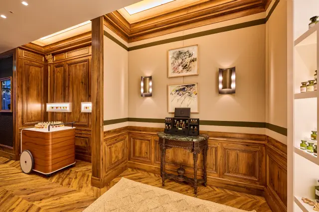 Henry Jacques在全世界开设的第10家精品店