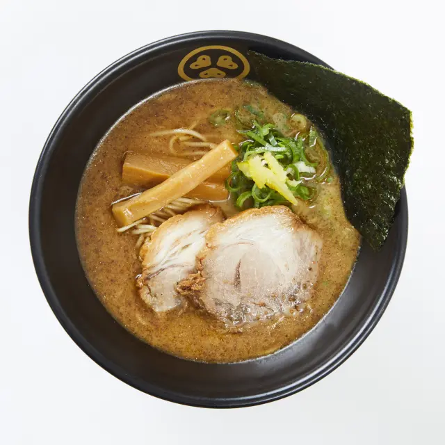 魚介✕豚骨 旨みあふれるWスープ「豚骨醤油」