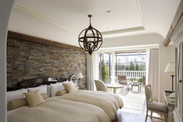 可从屋顶露台尽情欣赏景色的露台套房