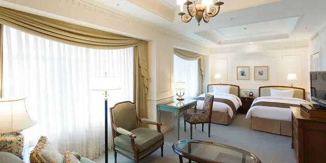 豪華套房最多可入住4位成人