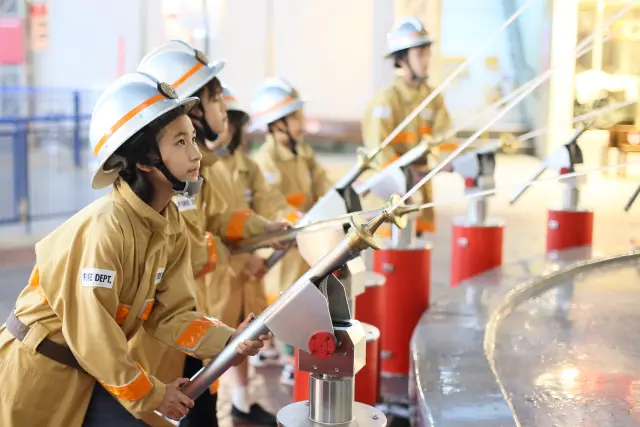 Become a firefighter and participate in firefighting activities at a simulated fire scene!