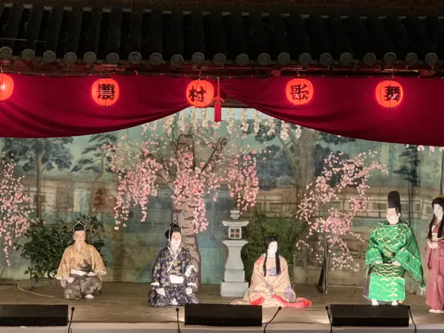 由当地居民传承的农村歌舞伎