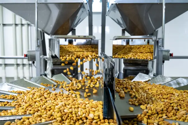 在彻底的品质管理下进行大量生产