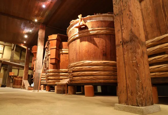 日本酒を仕込む酒樽