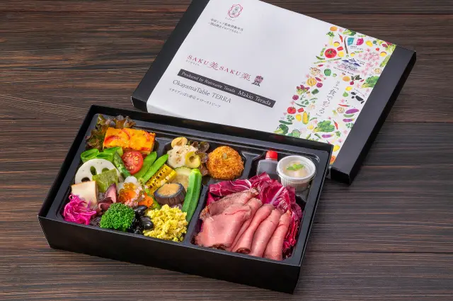 1号（津山→岡山）内で味わえる特製ちらし弁当（要事前予約）