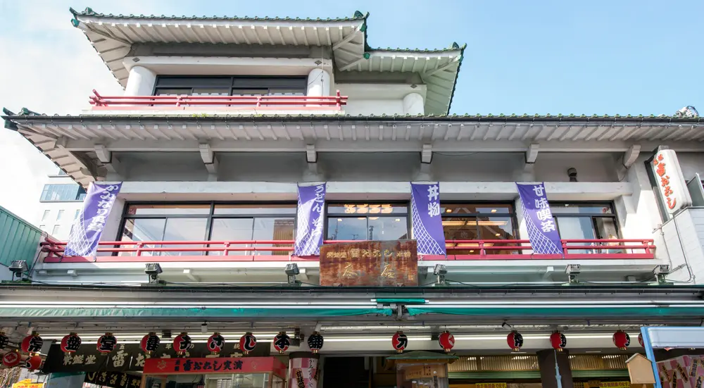 Tokiwado Kaminari-okoshi Honpo - Where to Shop, Access