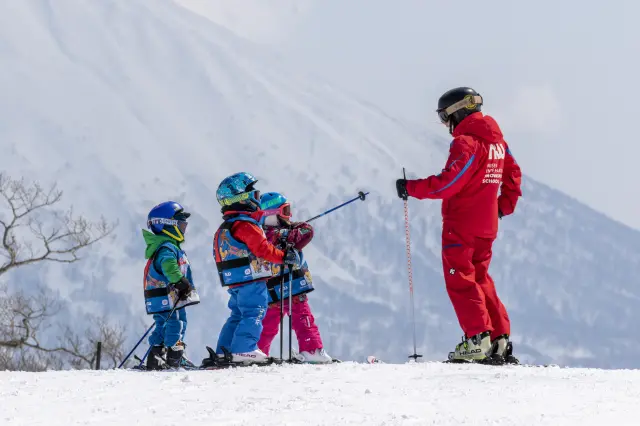 ウィンタースポーツを楽しみやすいゲレンデ直結の立地
©Niseko Hanazono Resort