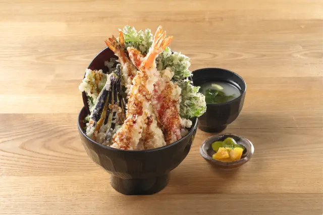 さまざまなメニューがそろう食事処