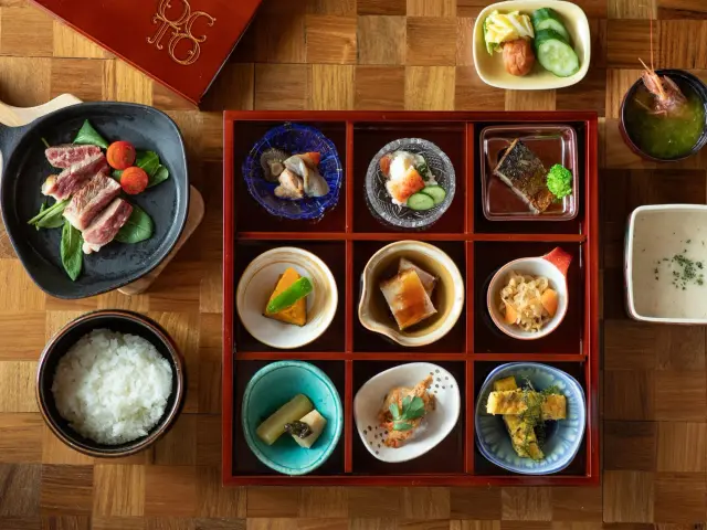 朝食は和食＆洋食を用意