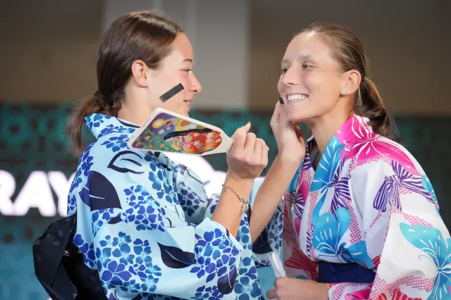 Shuttlecock game in yukata at the 2024 tournament
