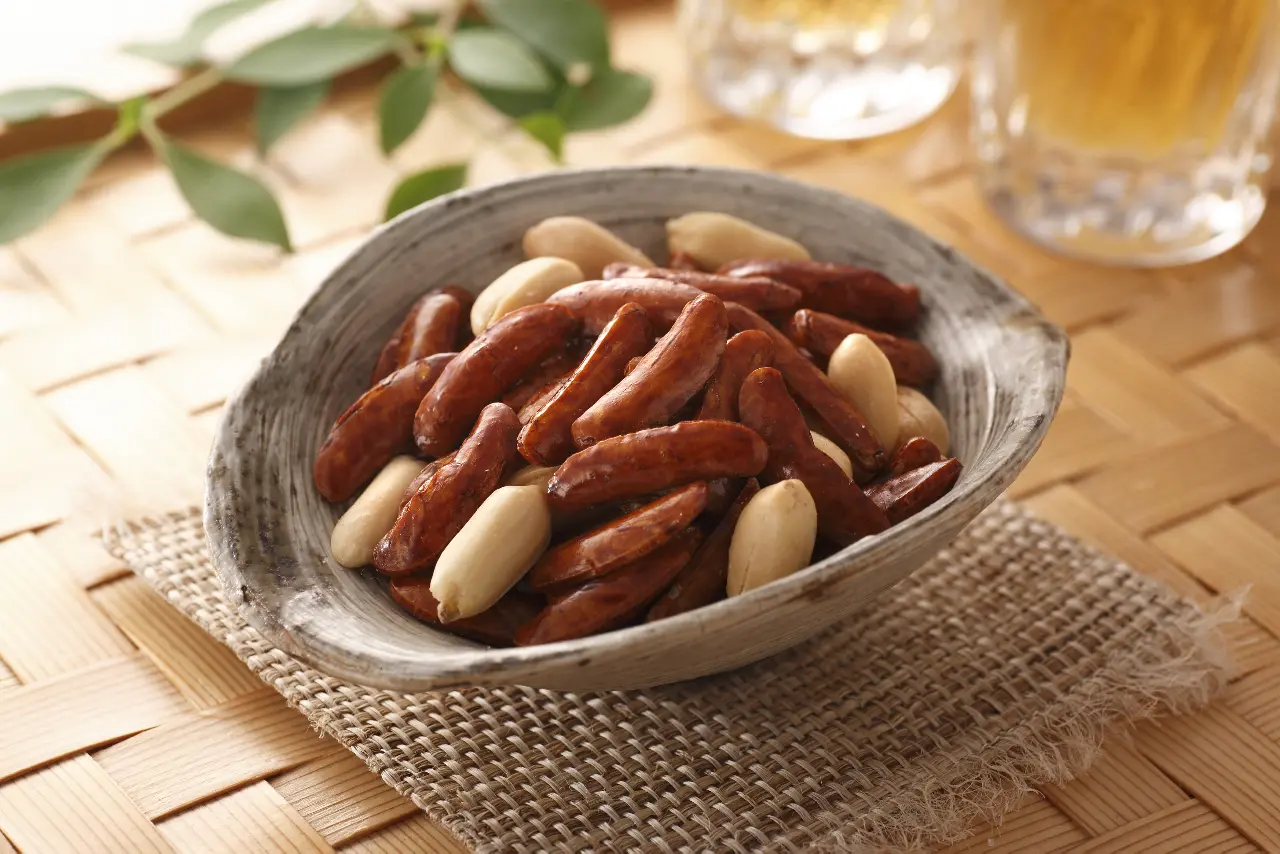 美濃屋あられ製造本舗「横濱ビア柿」 | GOOD LUCK TRIP