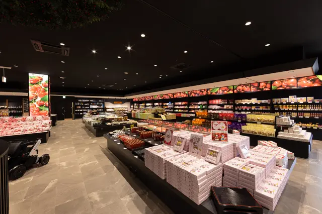 多彩な商品が並ぶ「kokocherry」