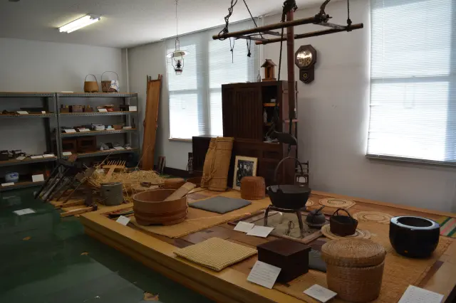 日本の昔話に出てきそうな展示も