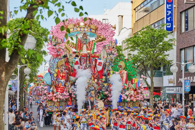 八戸三社大祭