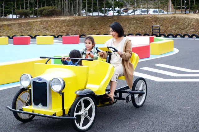 親子で楽しめる遊具が豊富