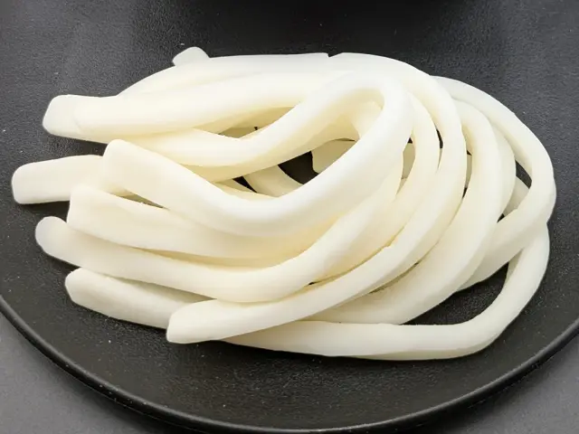見た目はうどんそのもの