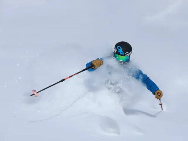 標高1.800m「紛雪の万座」を体現