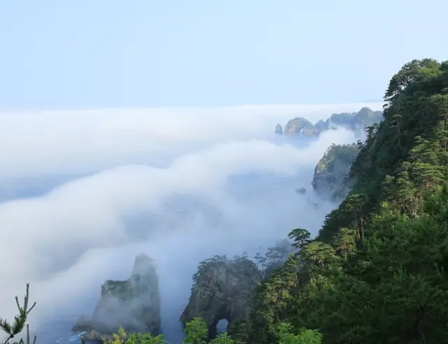 夏には「やませ」による海霧が見られることも