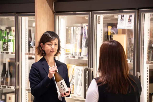 販売員による接客販売でも購入可能