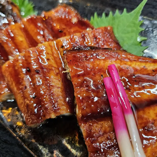 海鮮だけではなくうなぎも味わえる