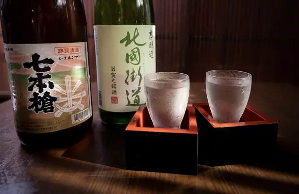 滋賀県の地酒「七本槍」や「北国街道」も