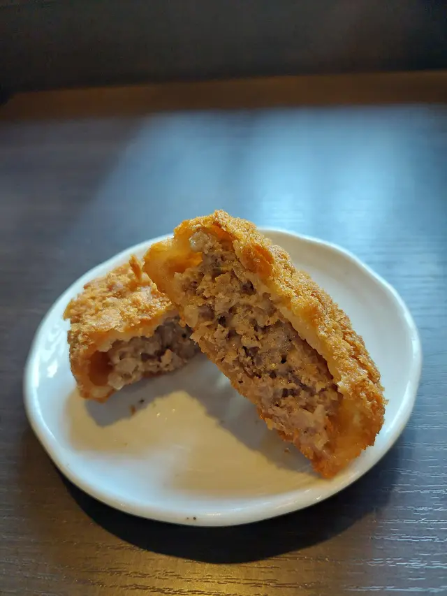 近江牛をしっかり味わえる「ミンチカツ」