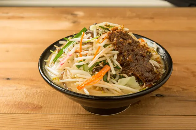 「野菜たっぷりたれ味噌らーめん」