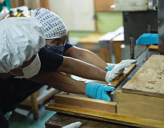 品質管理や理想の仕上がりを追求し、手作りにこだわる
