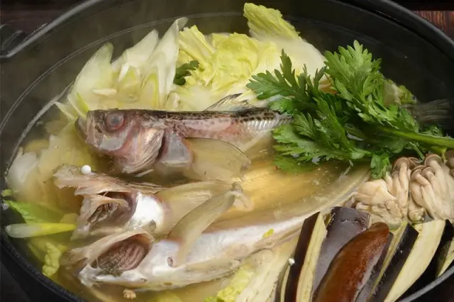 ここでしか味わえない深い風味の「しょっつる鍋」